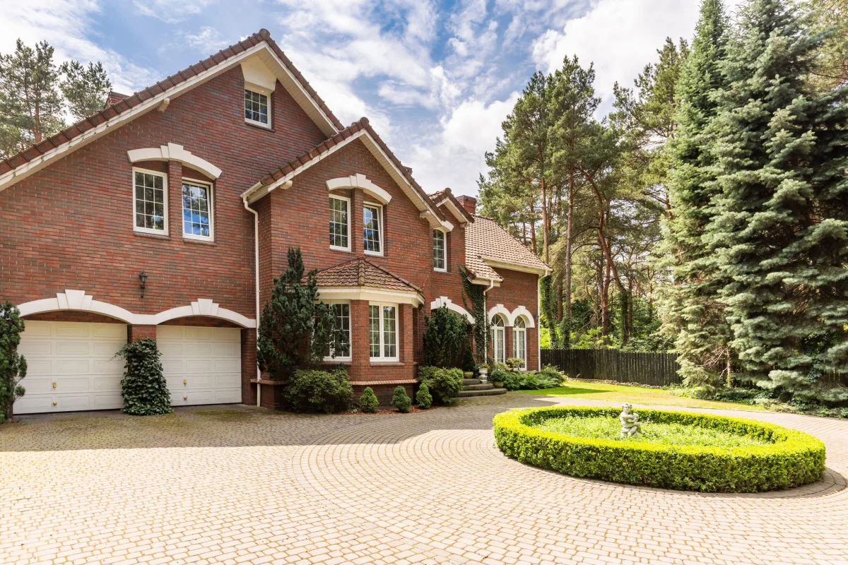 1-1200x800.webp